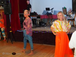 Künstler helfen Kinder - Mit Musik zur Menschlichkeit